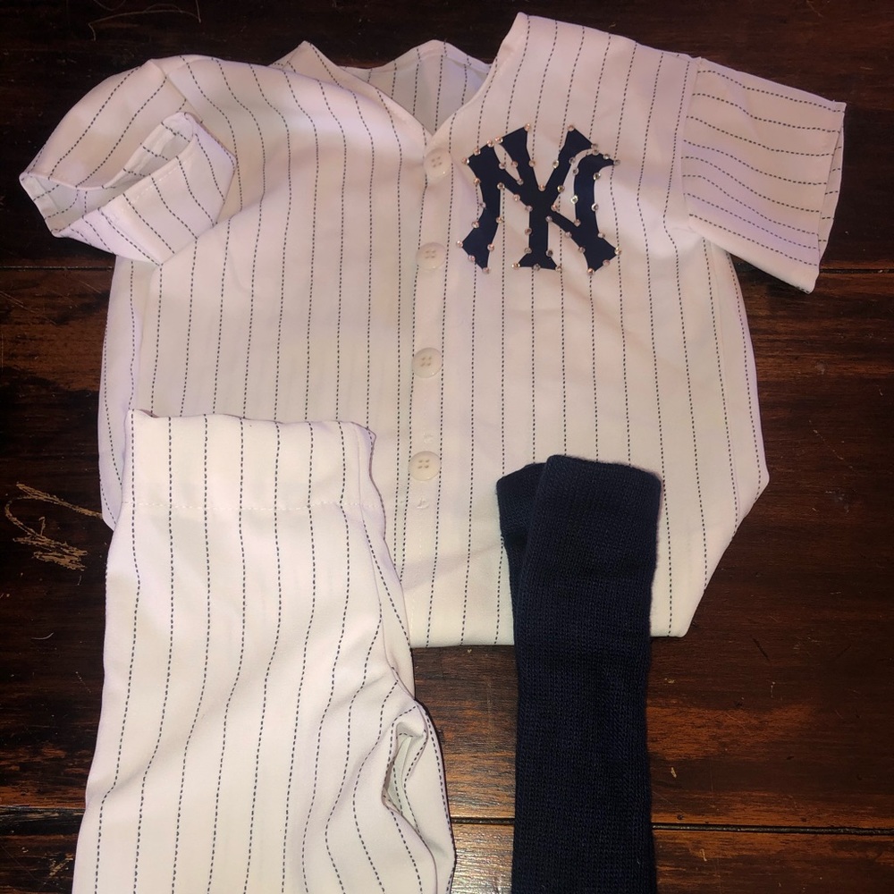 Girls baseball costum/ pageant OOC